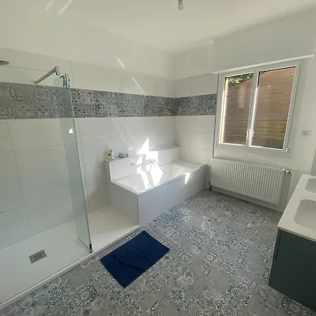 Cancale, Vue Mer, 15 Pers, A 200m Villa